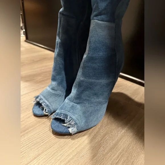 Women's Over-the-Knee Peep-Toe Denim Boots - Blue - Picture 6 of 9
